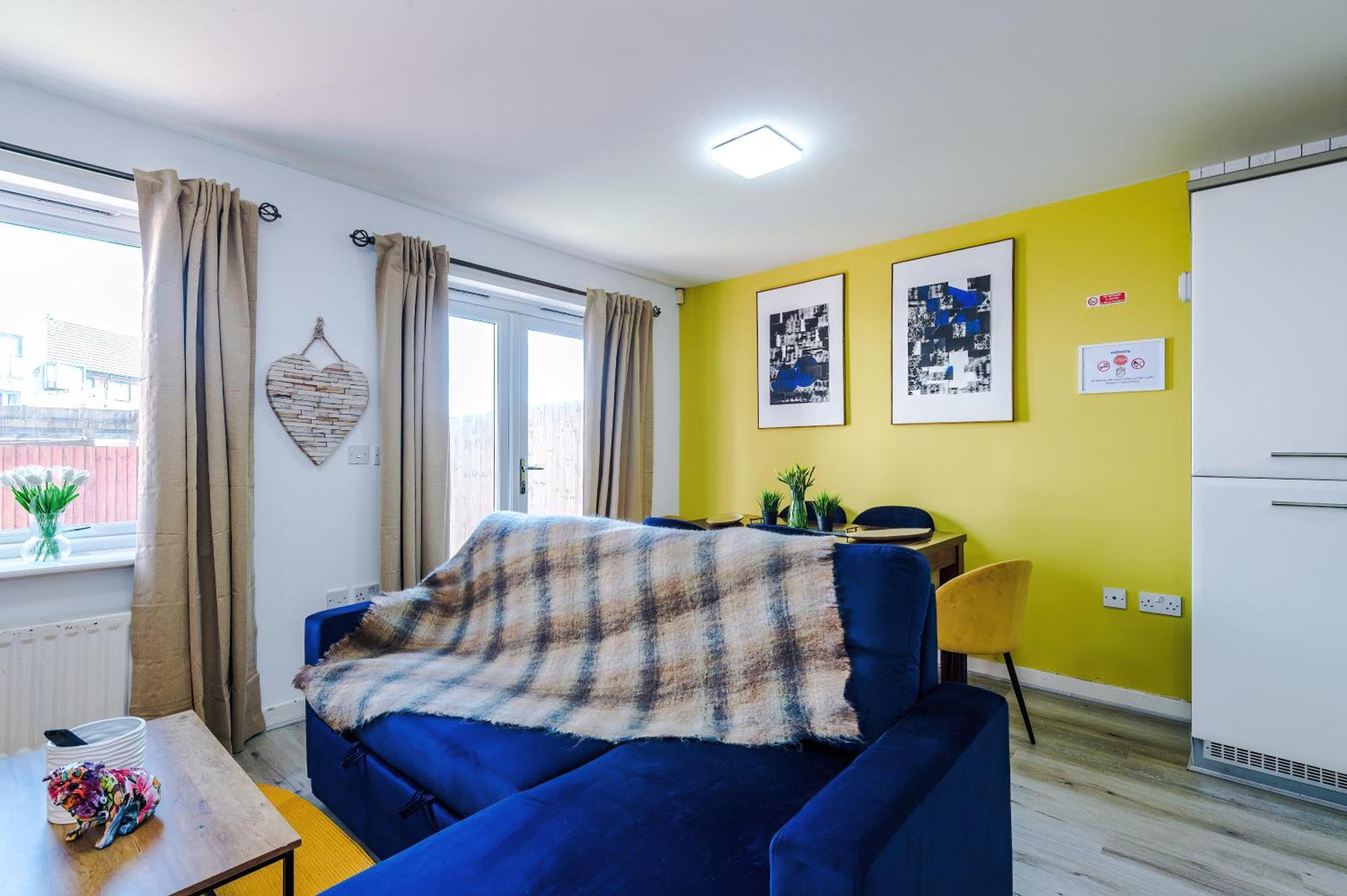 Apartamento Huge 5 Bedroom Townhouse In Salford, Free Parking, Sleeps Up To 11 Guests Manchester
