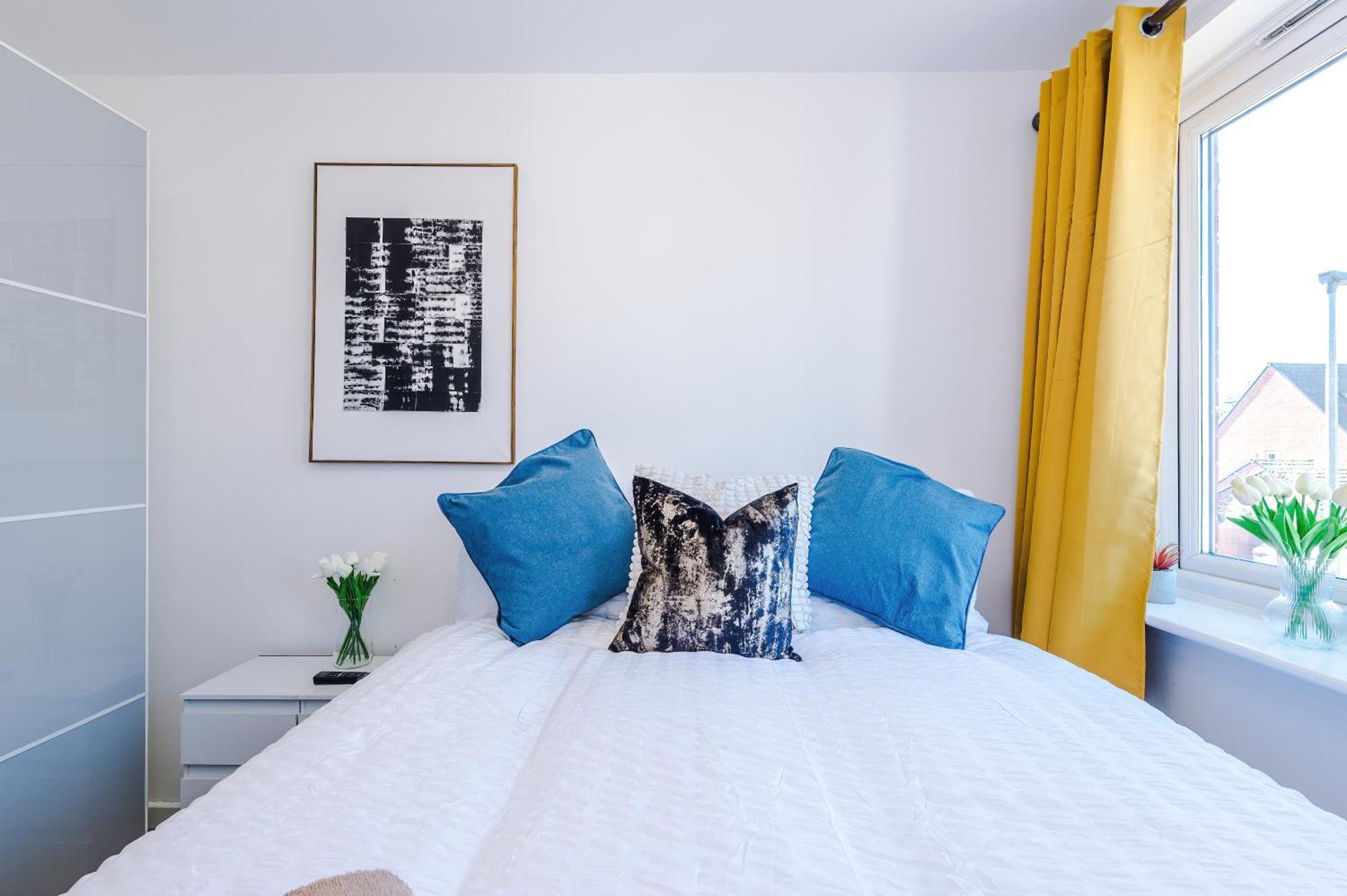 Apartamento Huge 5 Bedroom Townhouse In Salford, Free Parking, Sleeps Up To 11 Guests